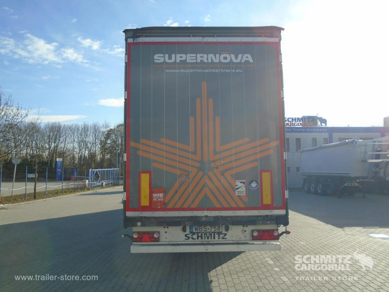 Schmitz Cargobull Curtainsider Mega 