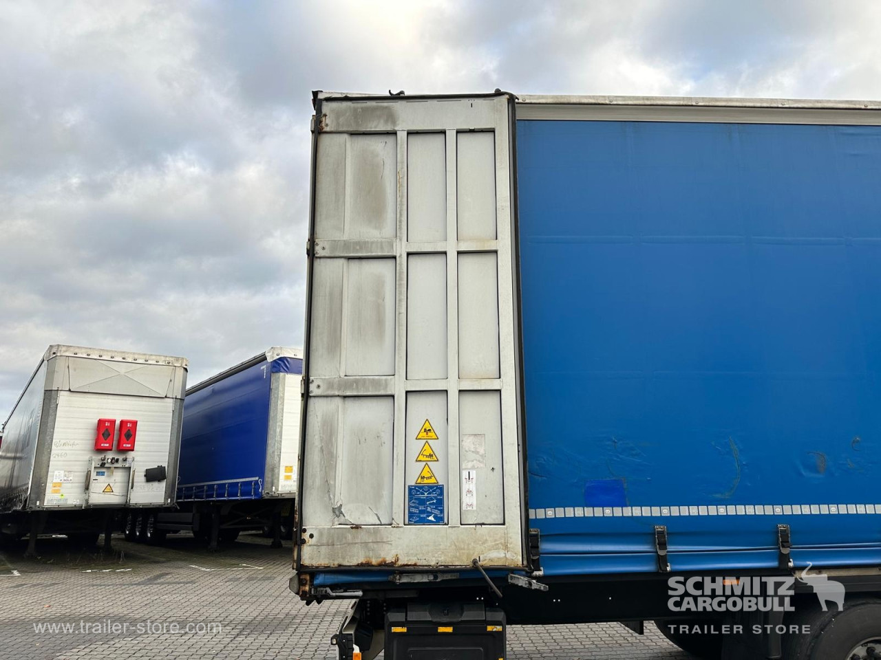 Krone Curtainsider Mega 