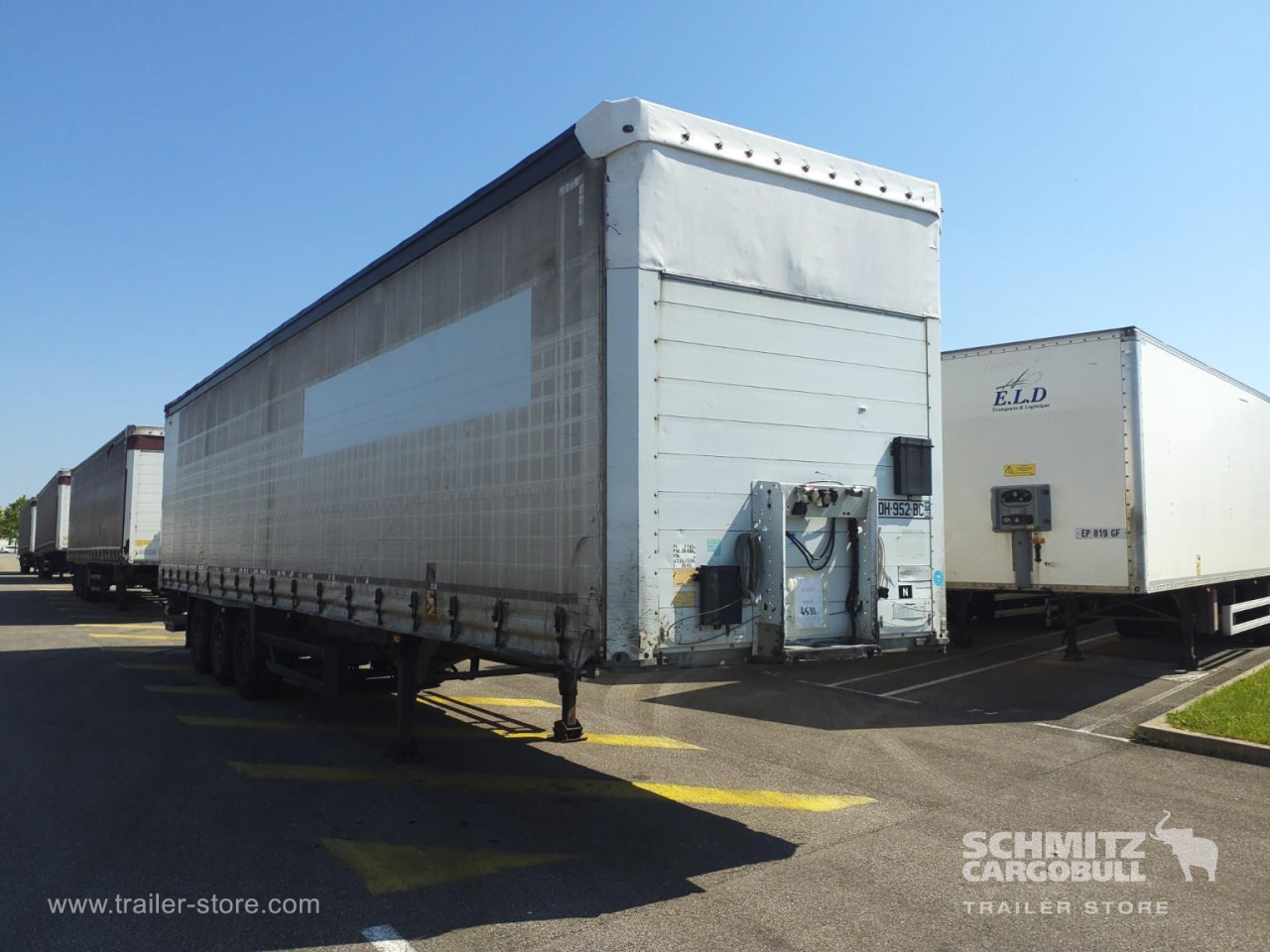 Schmitz Cargobull Semitrailer Curtainsider Standard Hayon 
