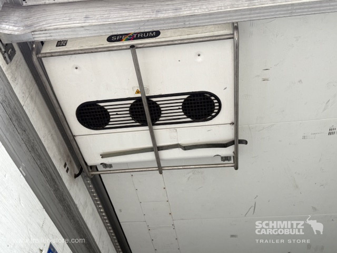 Schmitz Cargobull Oplegger Vries Multitemp Taillift 