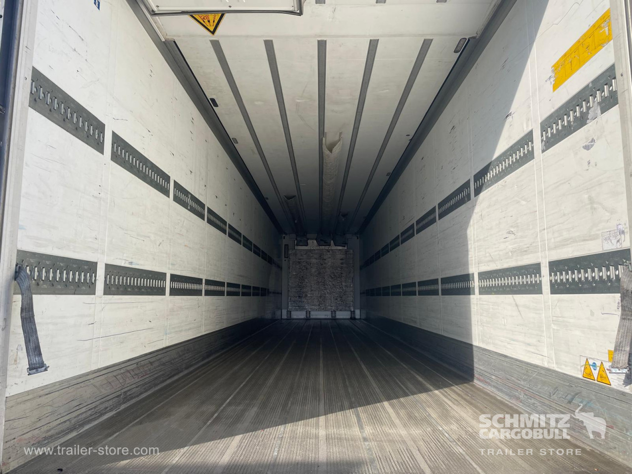 Schmitz Cargobull Reefer Multitemp Taillift 