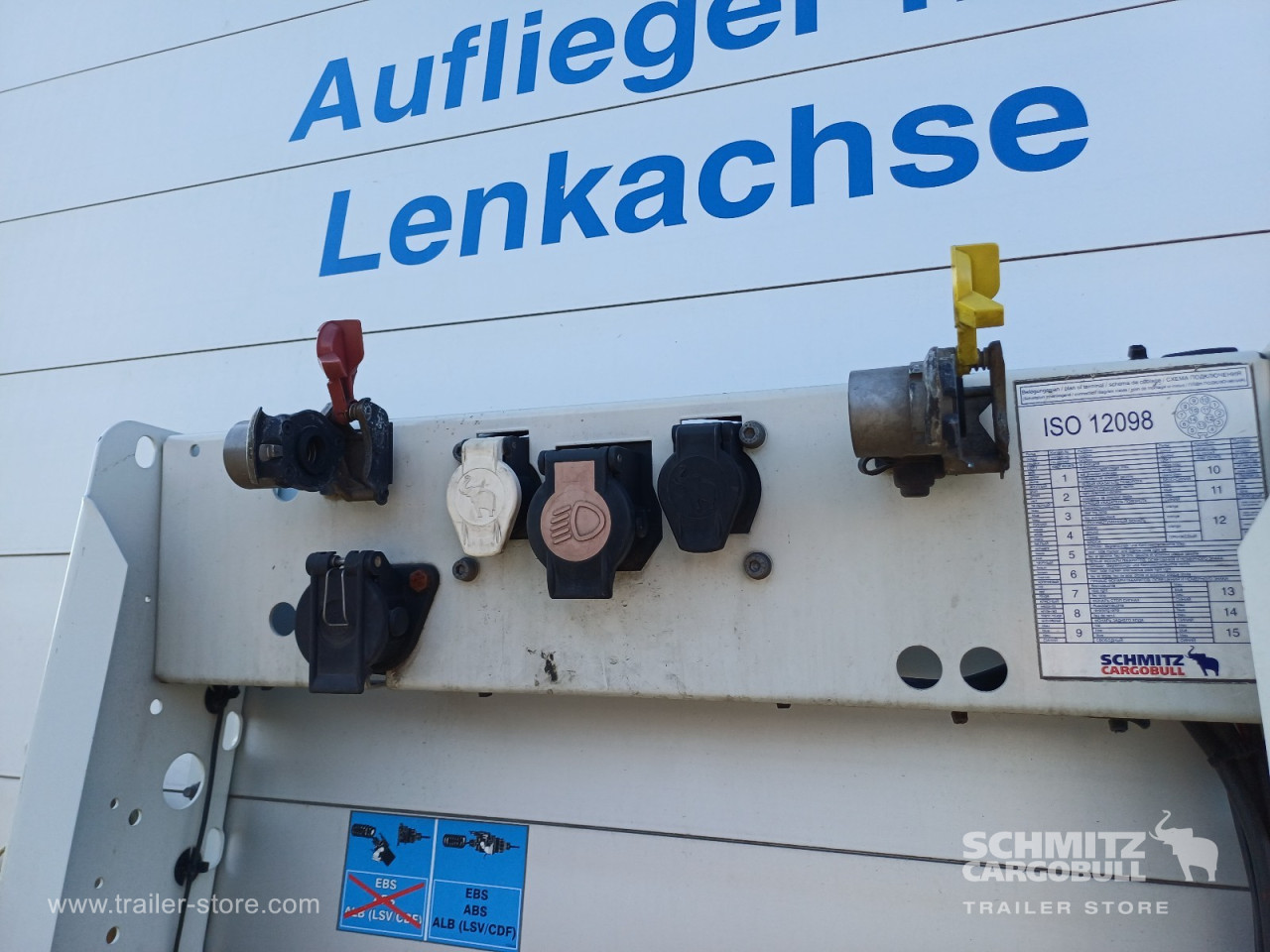 Schmitz Cargobull Curtainsider Standard Staplerhalterung 