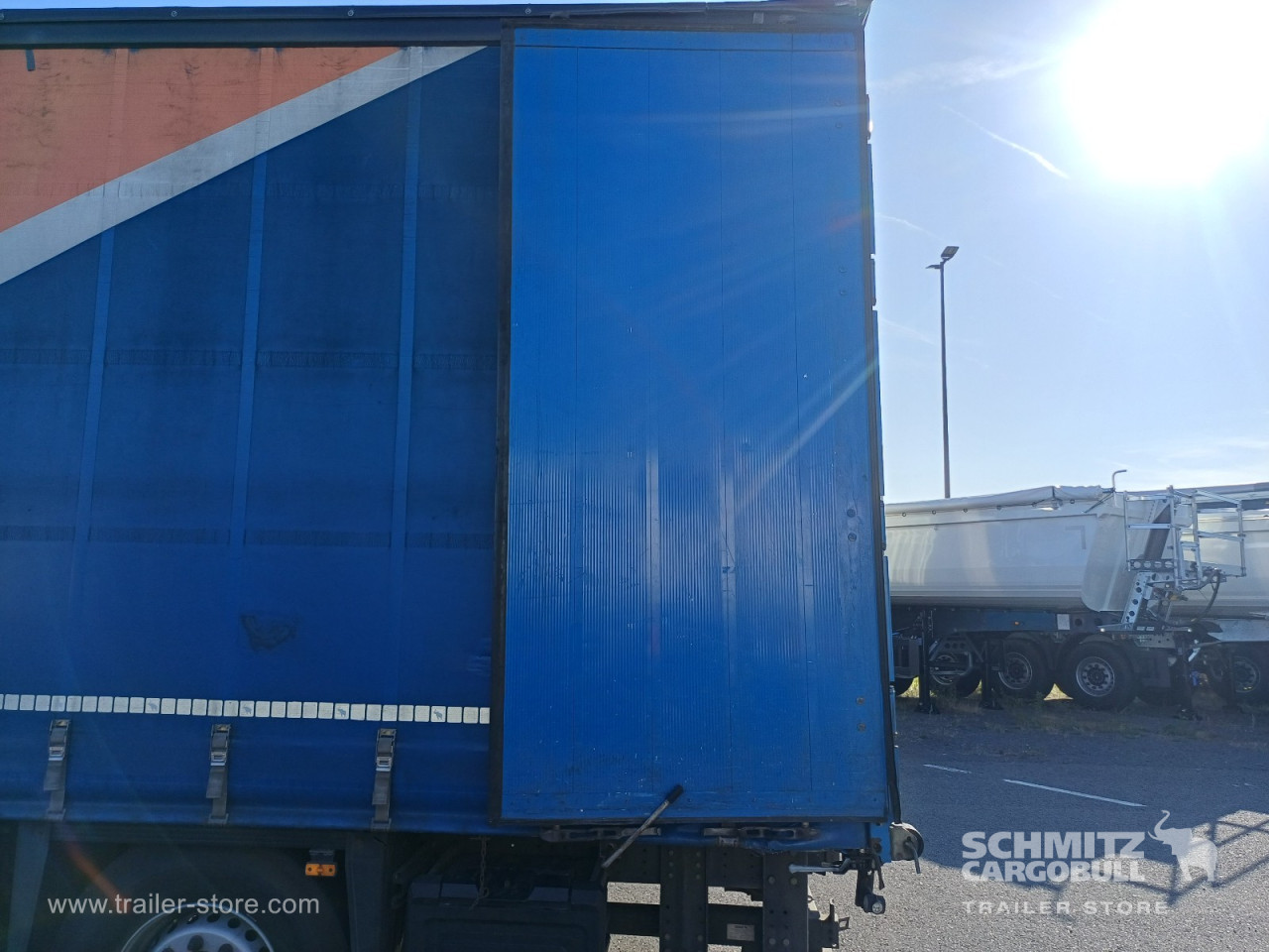 Schmitz Cargobull Curtainsider Standard Staplerhalterung 
