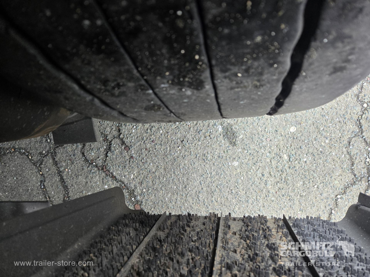 Schmitz Cargobull Curtainsider Varios 