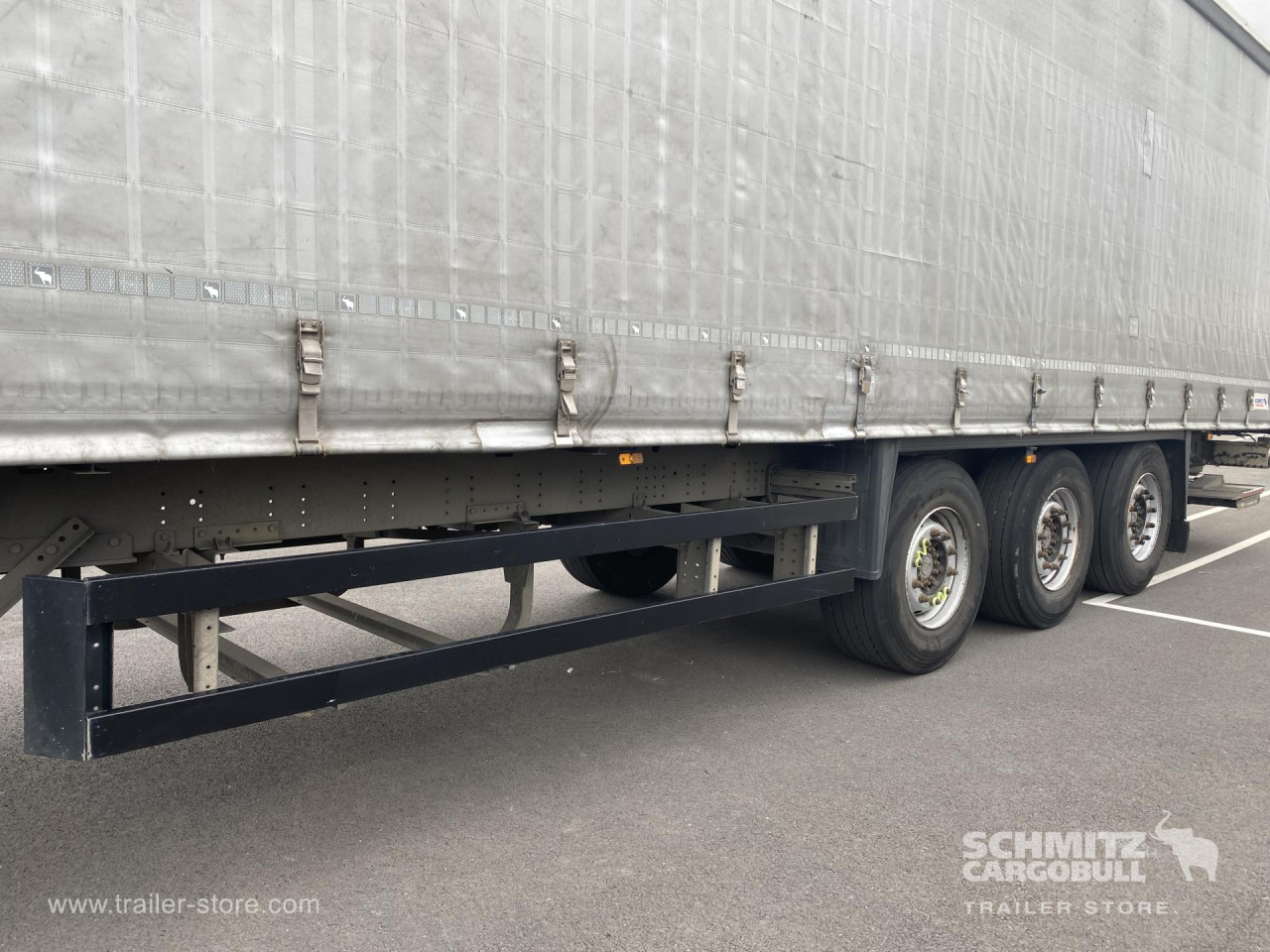 Schmitz Cargobull Semitrailer Curtainsider Standard Hayon 
