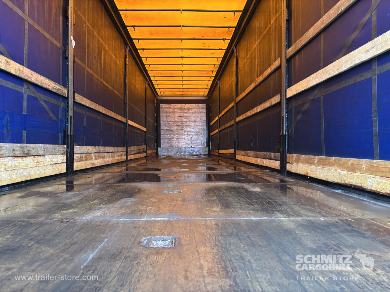Schmitz Cargobull Curtainsider Standard 