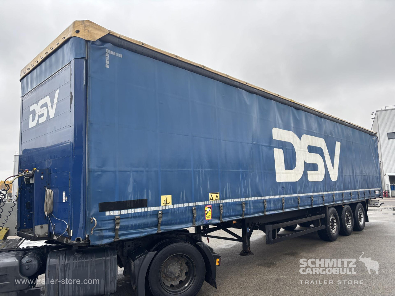 Schmitz Cargobull Curtainsider Standard 