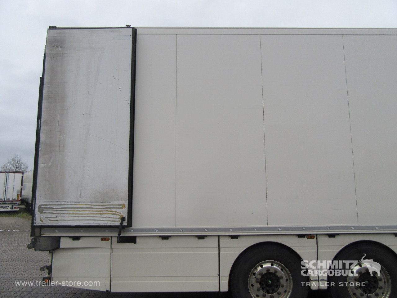 Schmitz Cargobull Tiefkühler Multitemp Doppelstock Trennwand 