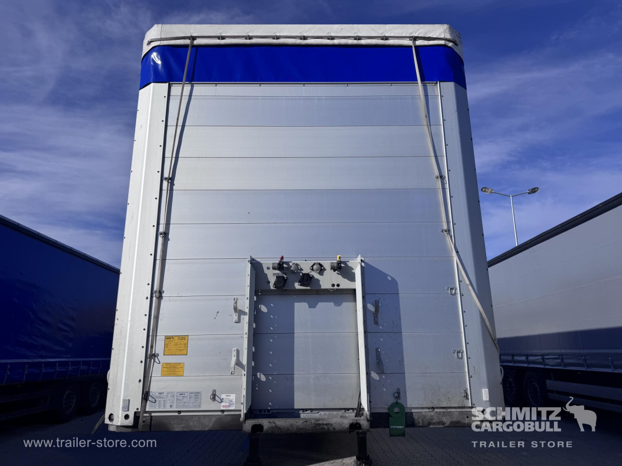 Schmitz Cargobull Curtainsider Standard 