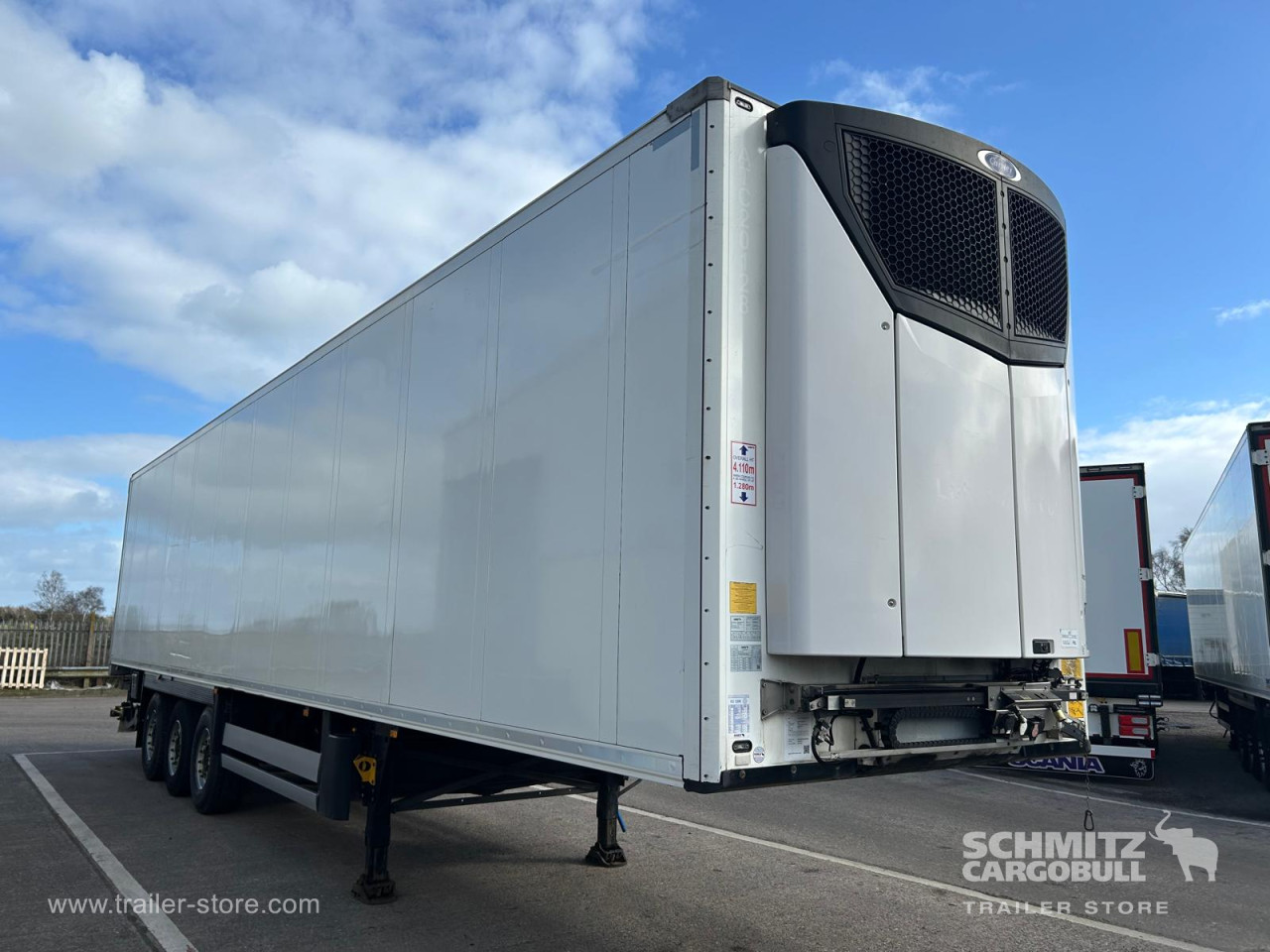 Schmitz Cargobull Reefer Multitemp Taillift 