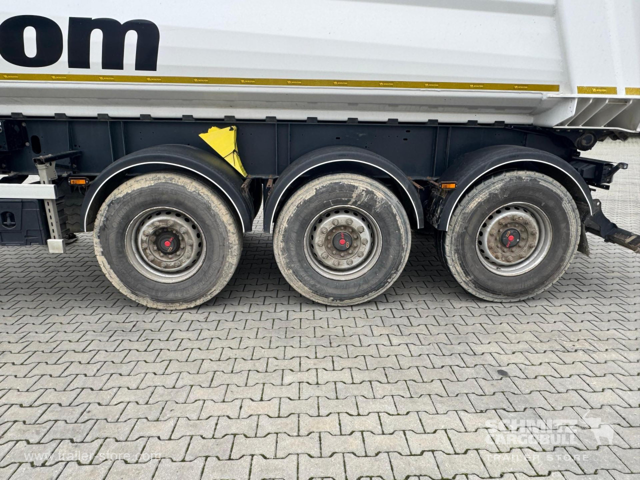 WIELTON Tipper Alu-square sided body 28m³ 