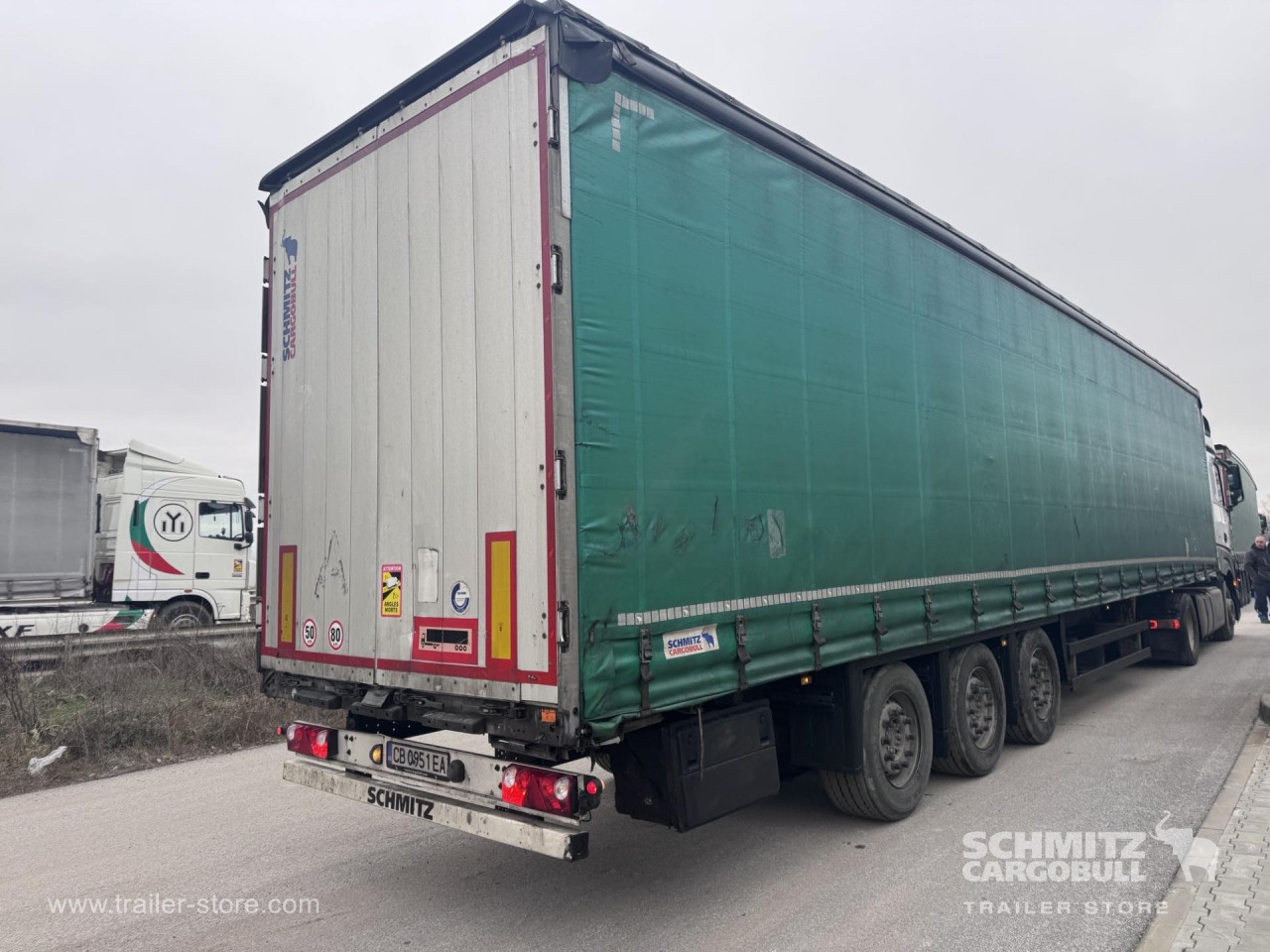 Schmitz Cargobull Curtainsider Mega 