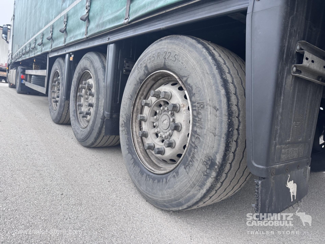 Schmitz Cargobull Curtainsider Mega 