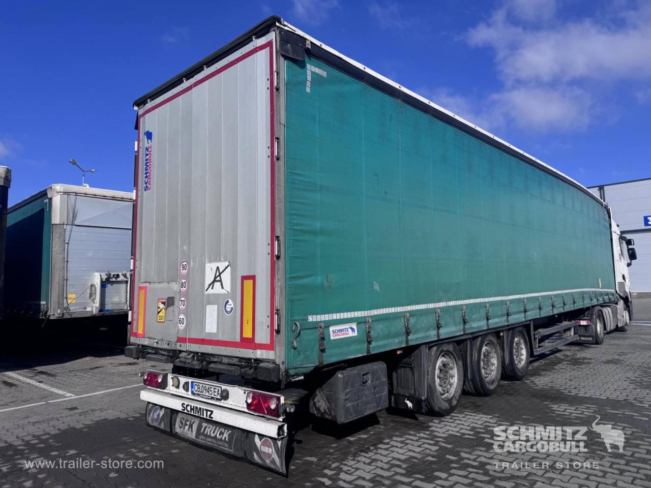 Schmitz Cargobull Curtainsider Mega 