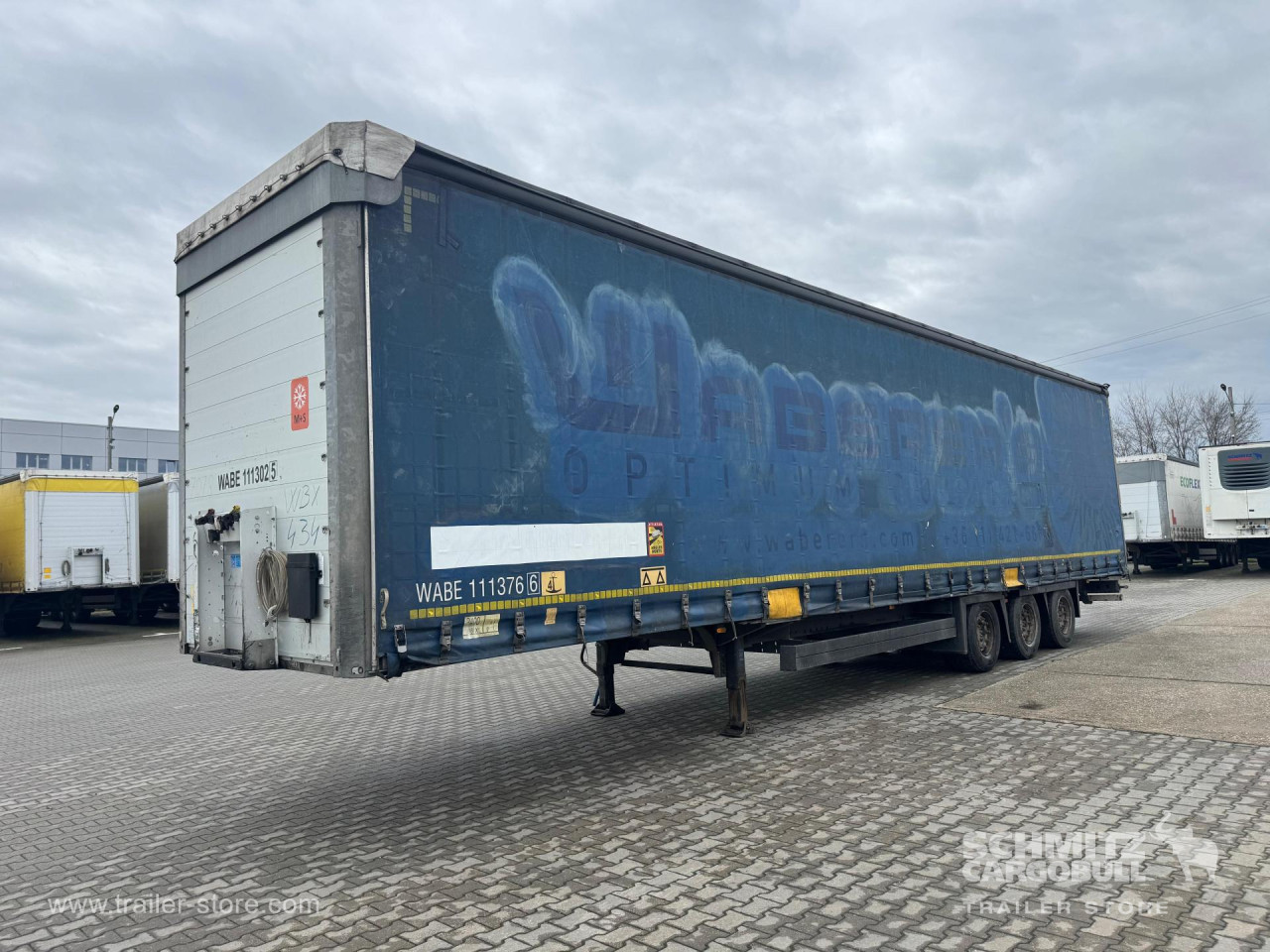 Schmitz Cargobull Curtainsider Mega 