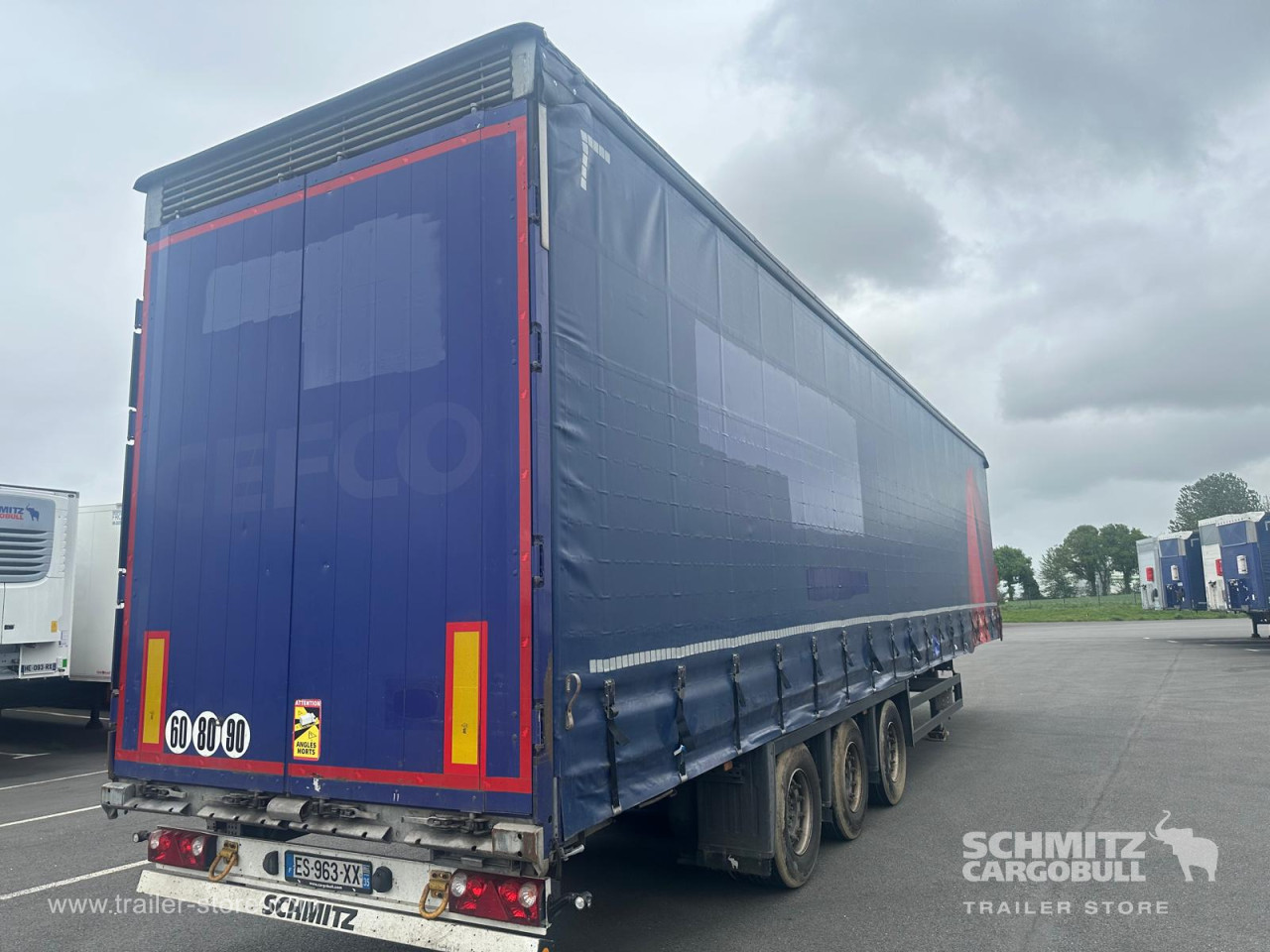 Schmitz Cargobull Semitrailer Curtainsider Mega 