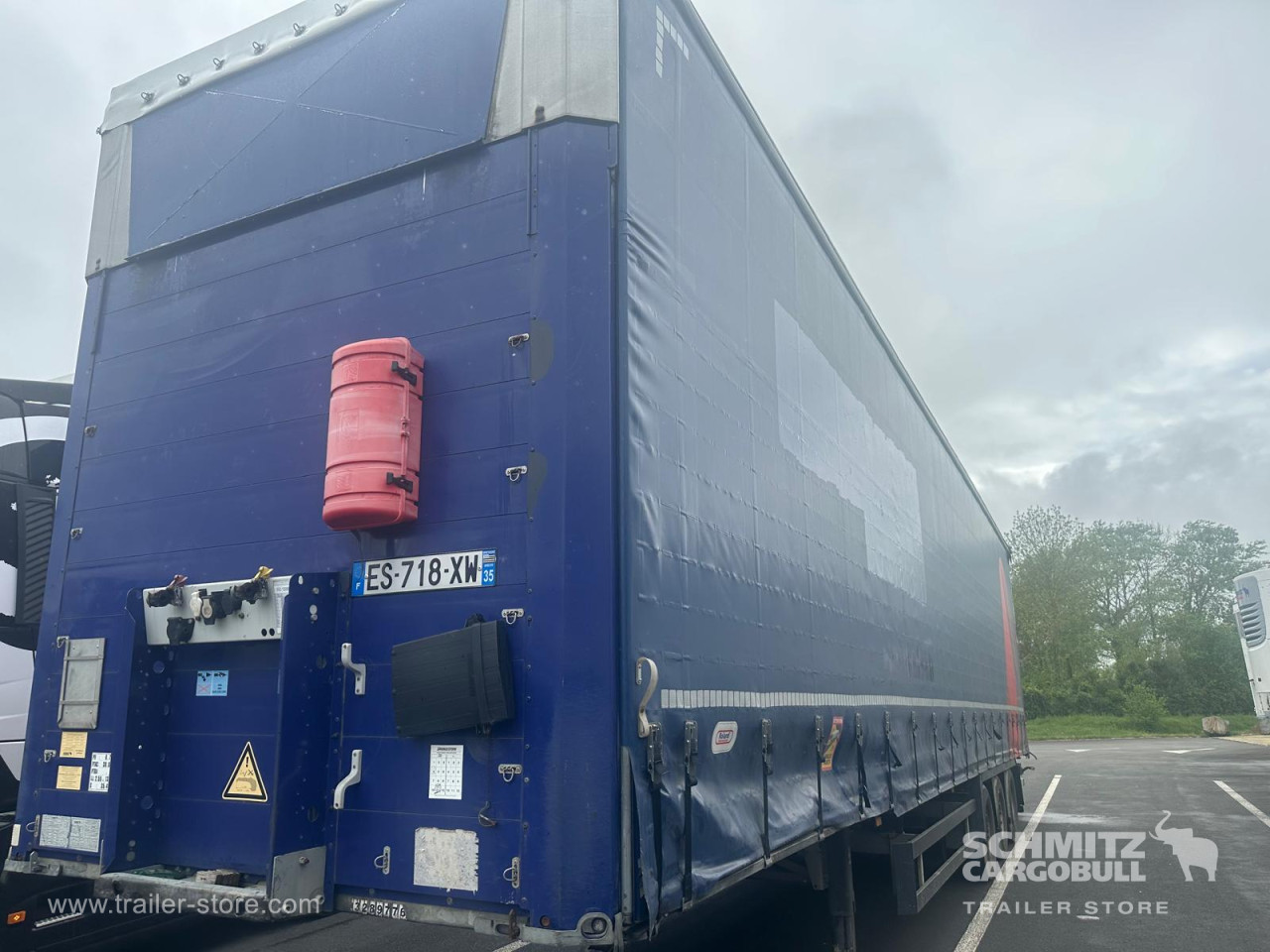Schmitz Cargobull Semitrailer Curtainsider Mega 