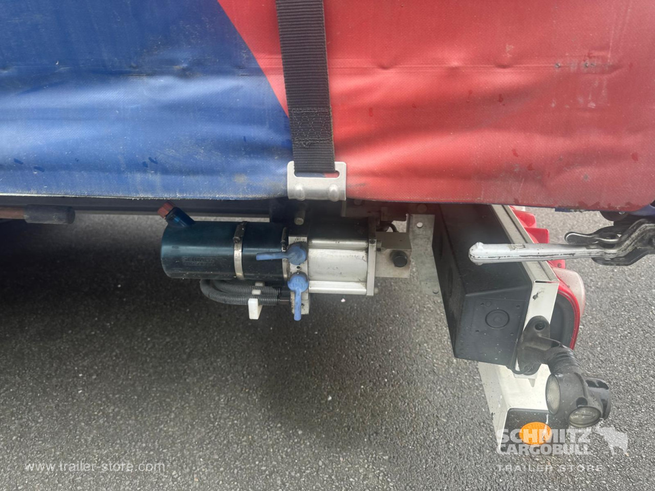 Schmitz Cargobull Semitrailer Curtainsider Mega 