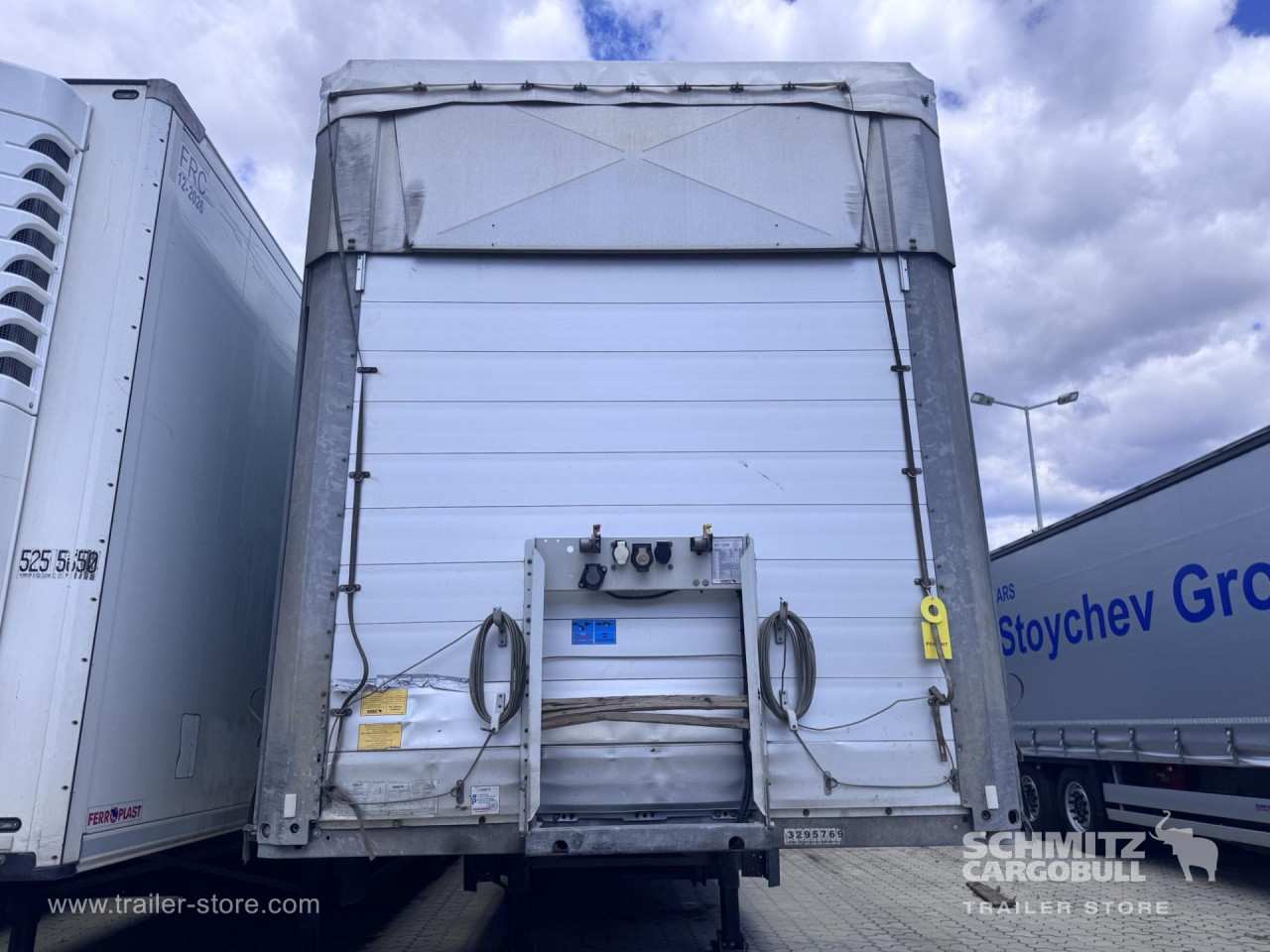 Schmitz Cargobull Curtainsider Mega 