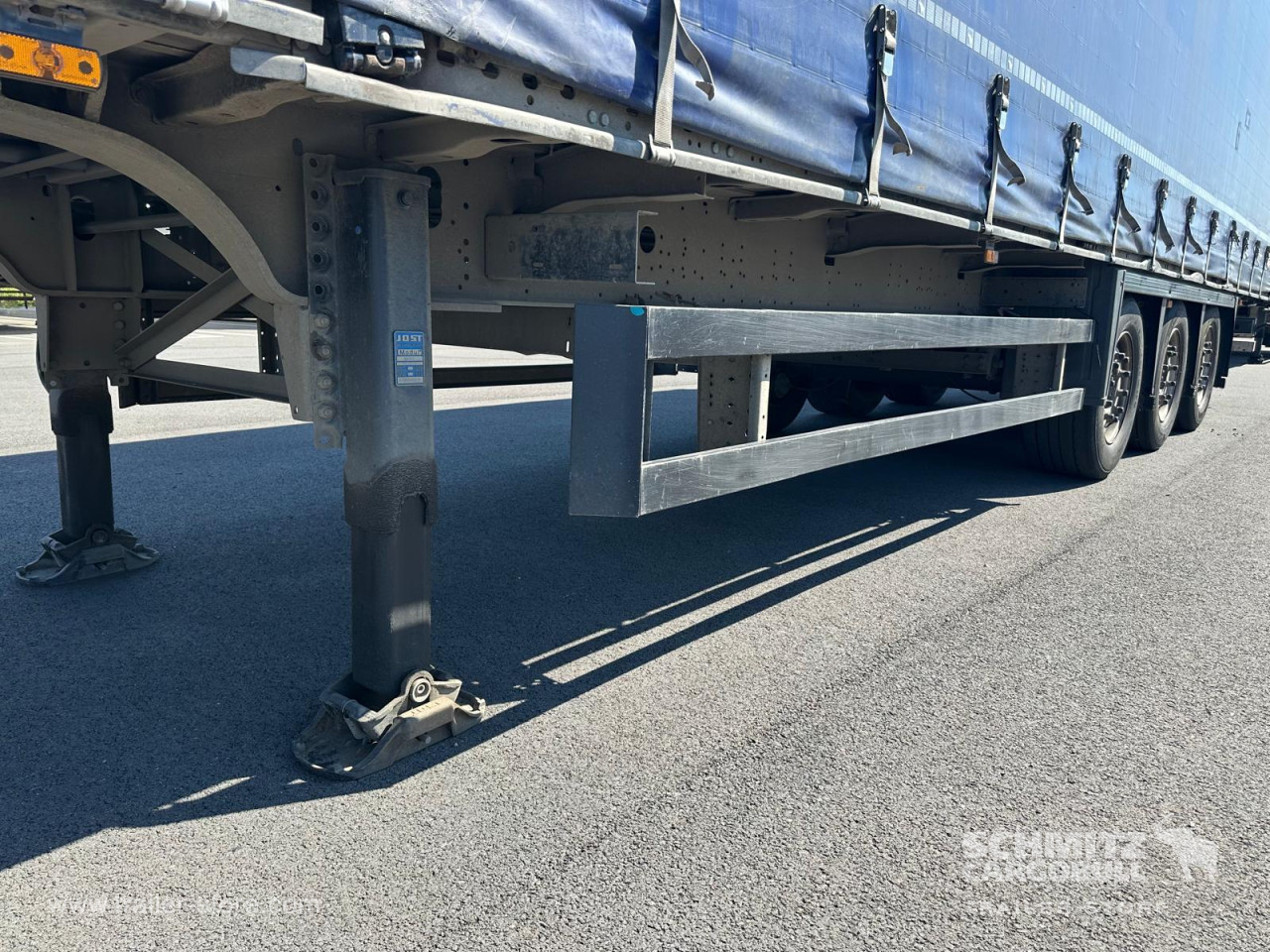 Schmitz Cargobull Semitrailer Curtainsider Mega 