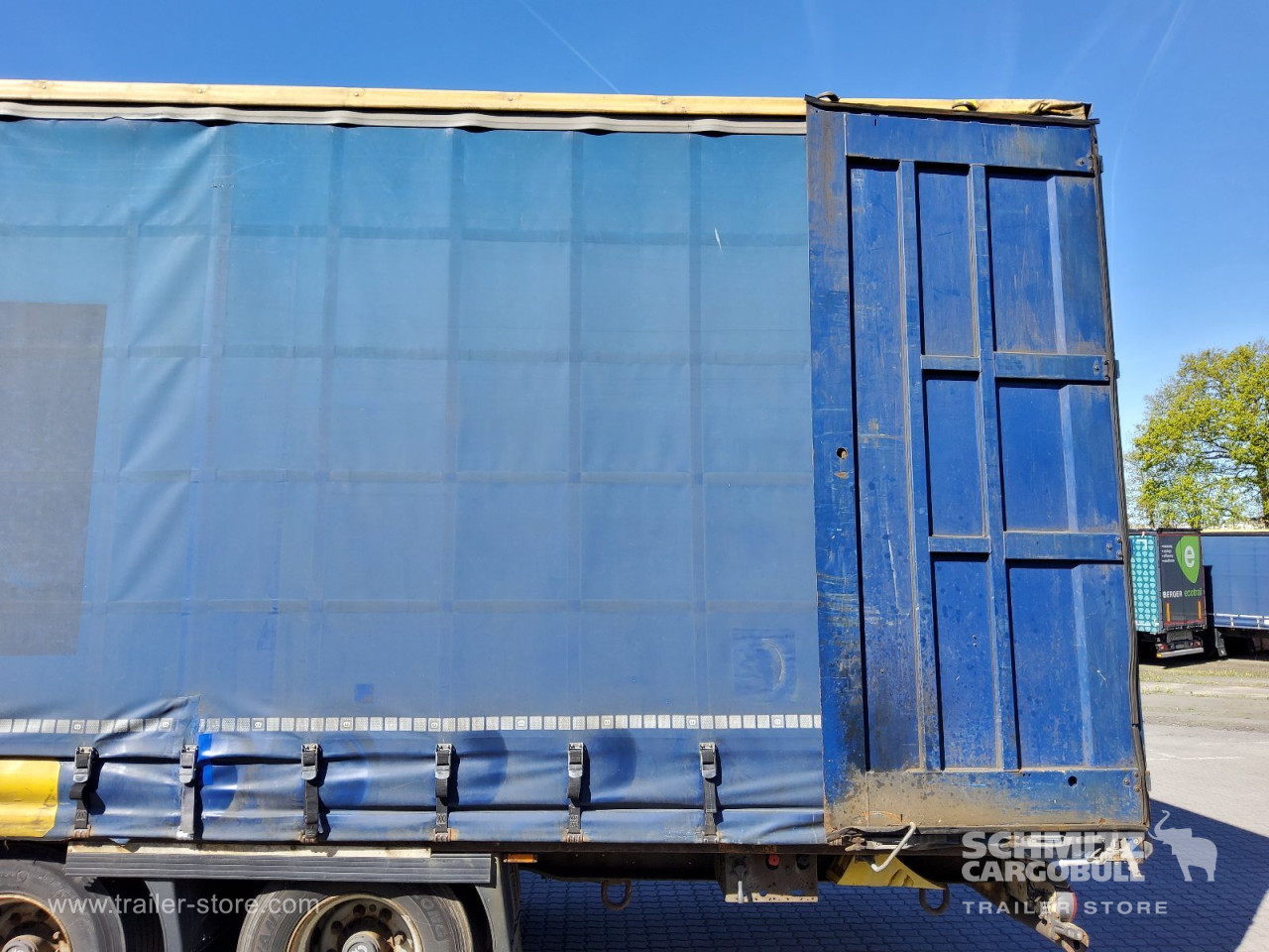 Krone Curtainsider Mega 