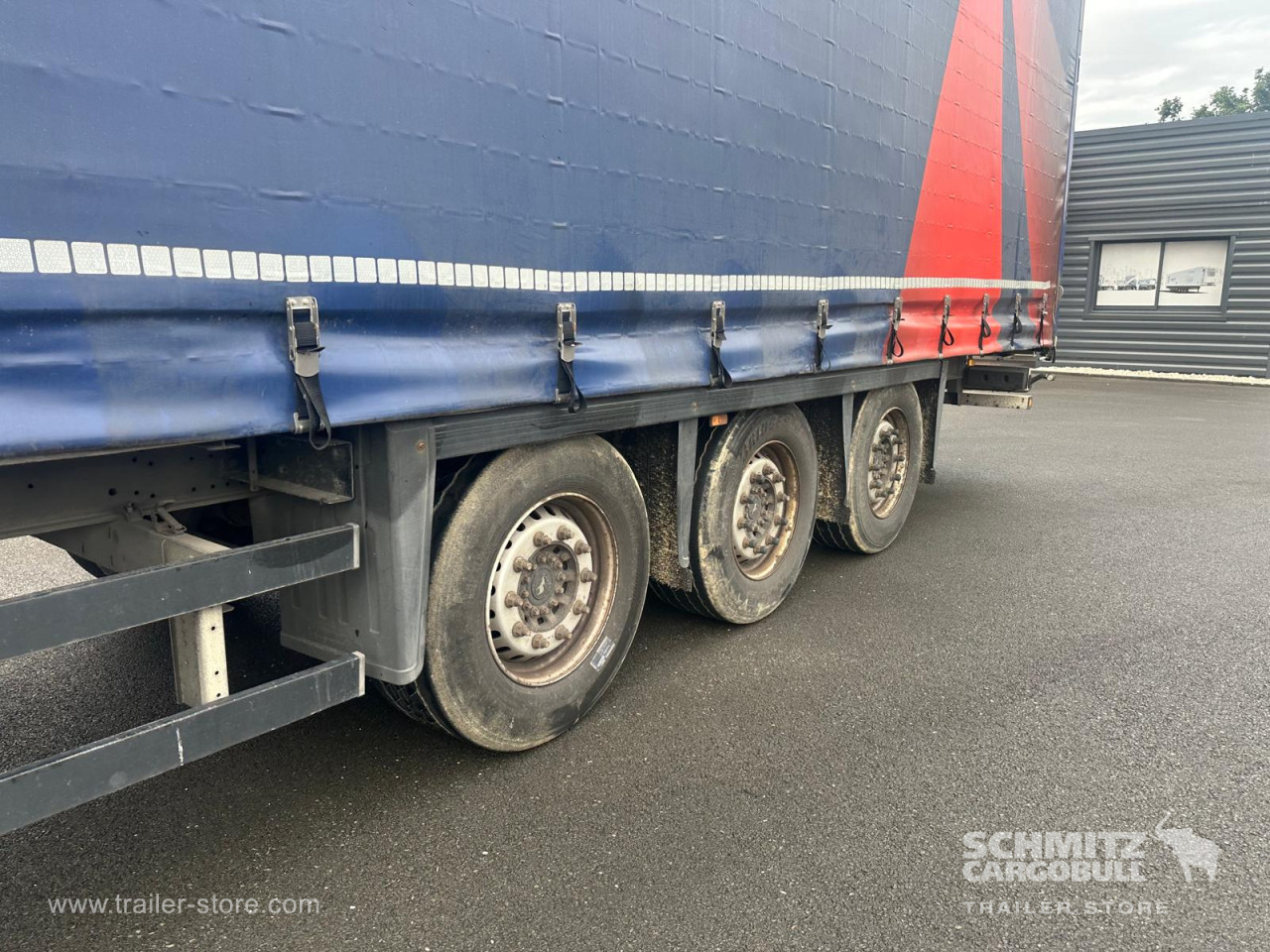 Schmitz Cargobull Semitrailer Curtainsider Mega 