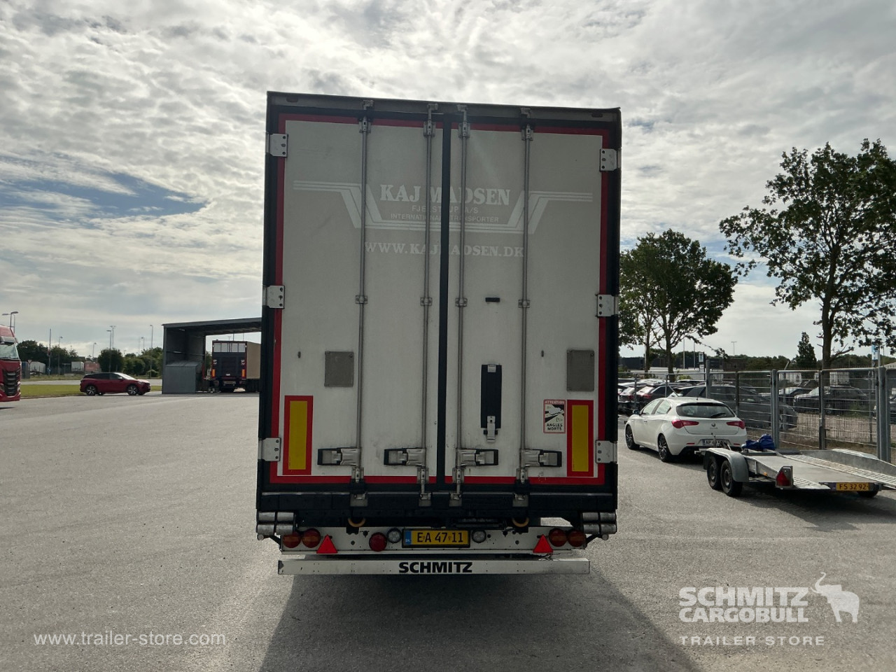 Schmitz Cargobull Reefer Meat hanging system 
