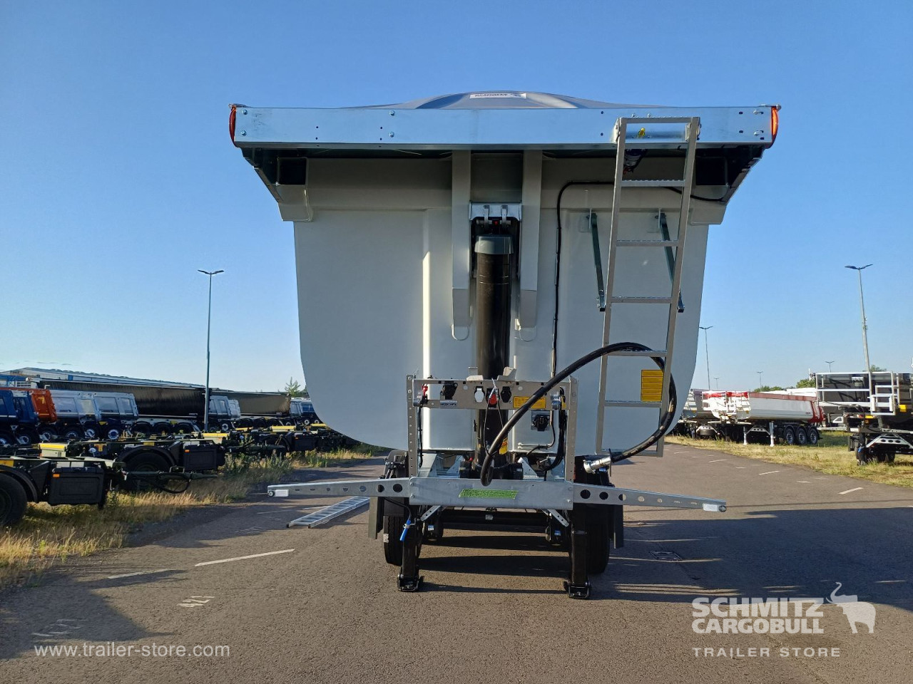 Schmitz Cargobull Kipper Stahlrundmulde 28m³ 