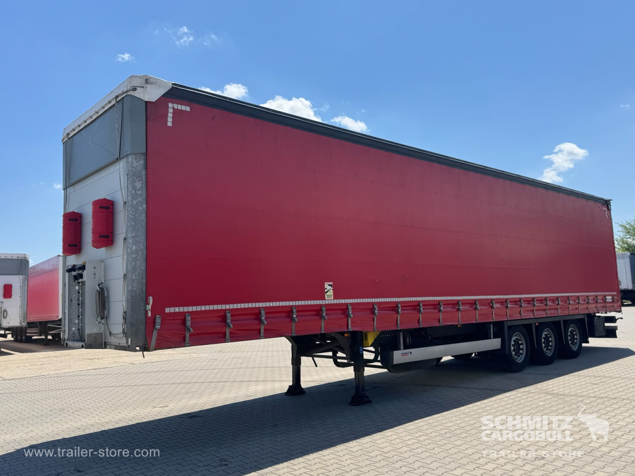 Schmitz Cargobull Curtainsider Mega 