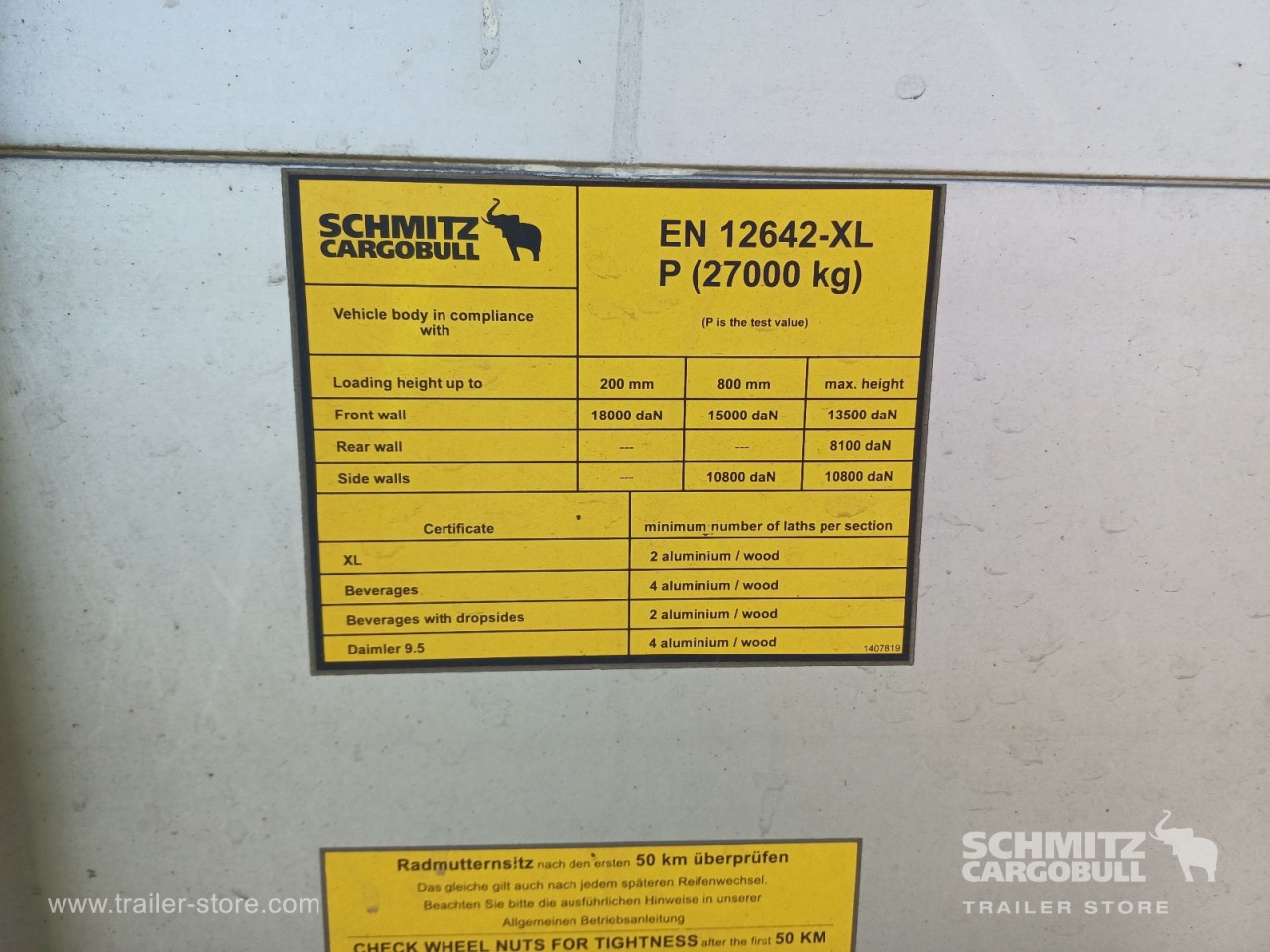Schmitz Cargobull Curtainsider Mega 