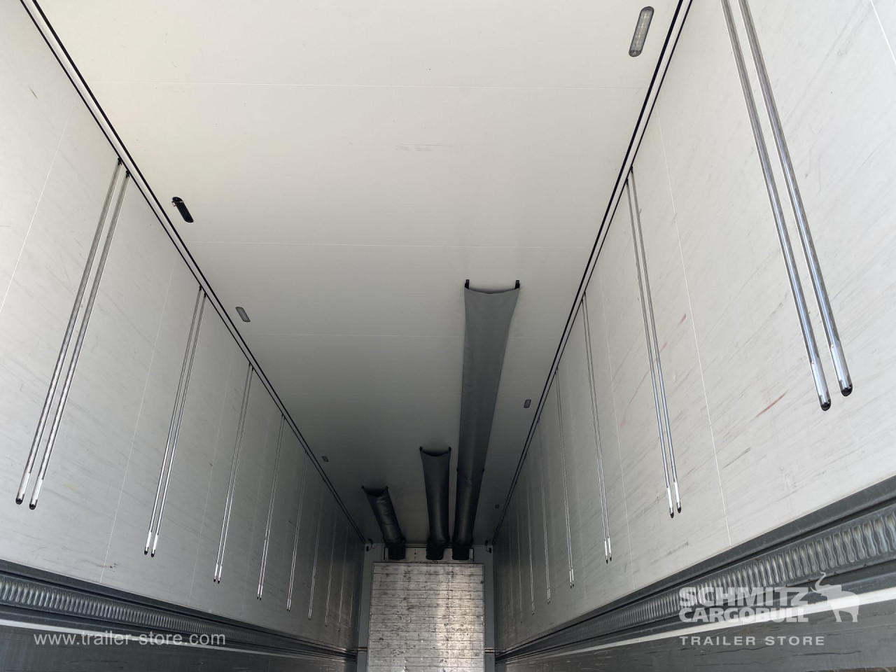 Schmitz Cargobull Semitrailer Reefer Standard 