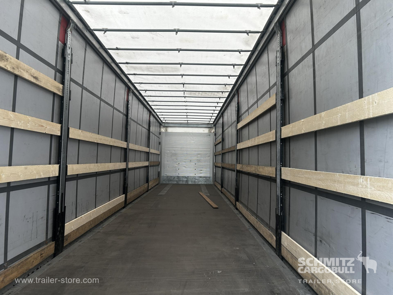Schmitz Cargobull Curtainsider Standard 
