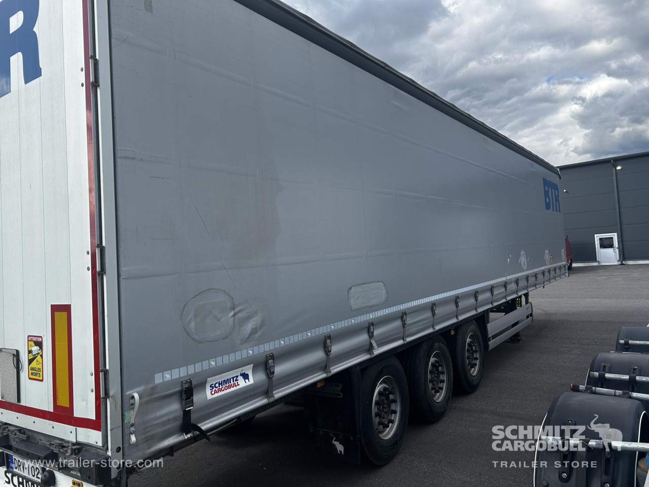 Schmitz Cargobull Curtainsider Standard 