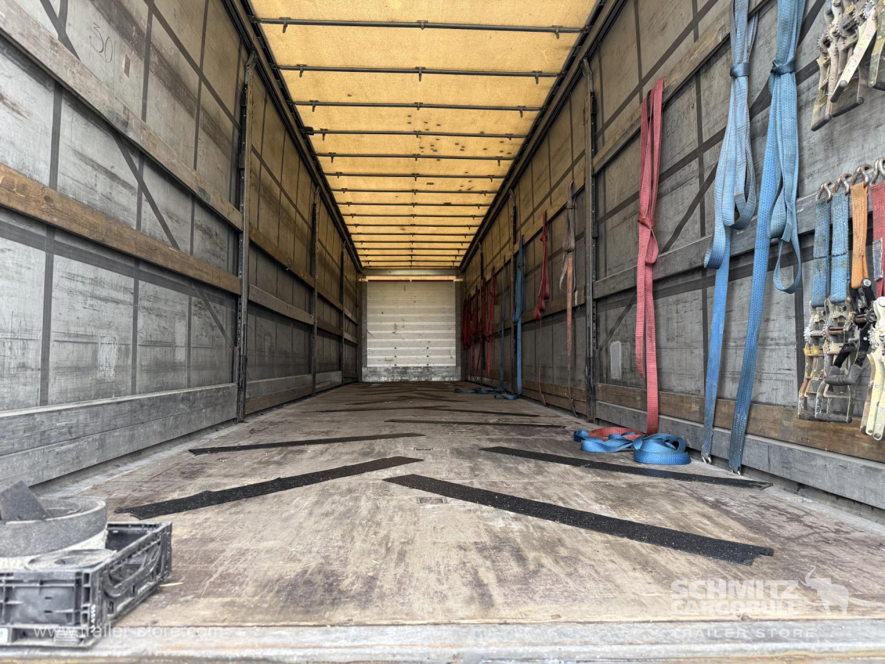 Schmitz Cargobull Curtainsider Standard 