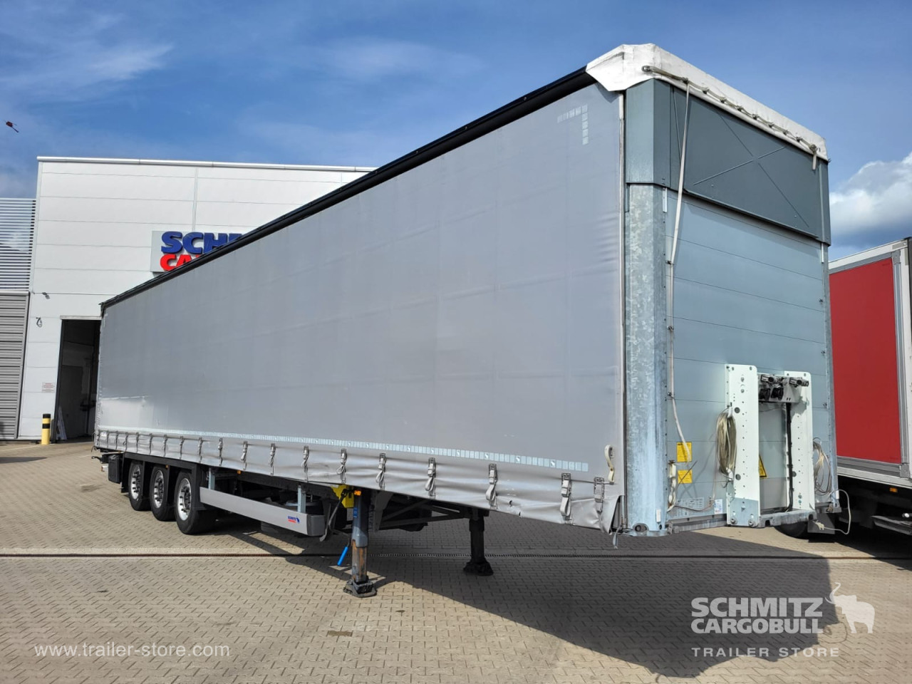 Schmitz Cargobull Curtainsider Mega 