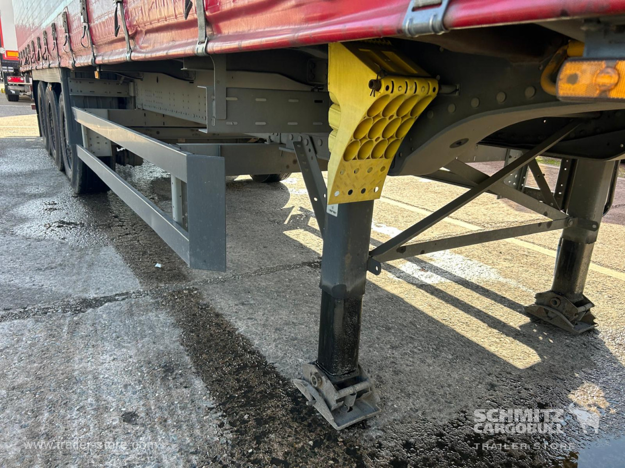 Schmitz Cargobull Curtainsider Standard 