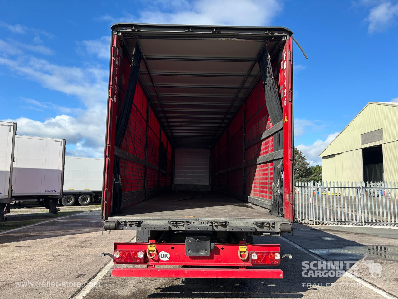Schmitz Cargobull Curtainsider Standard 