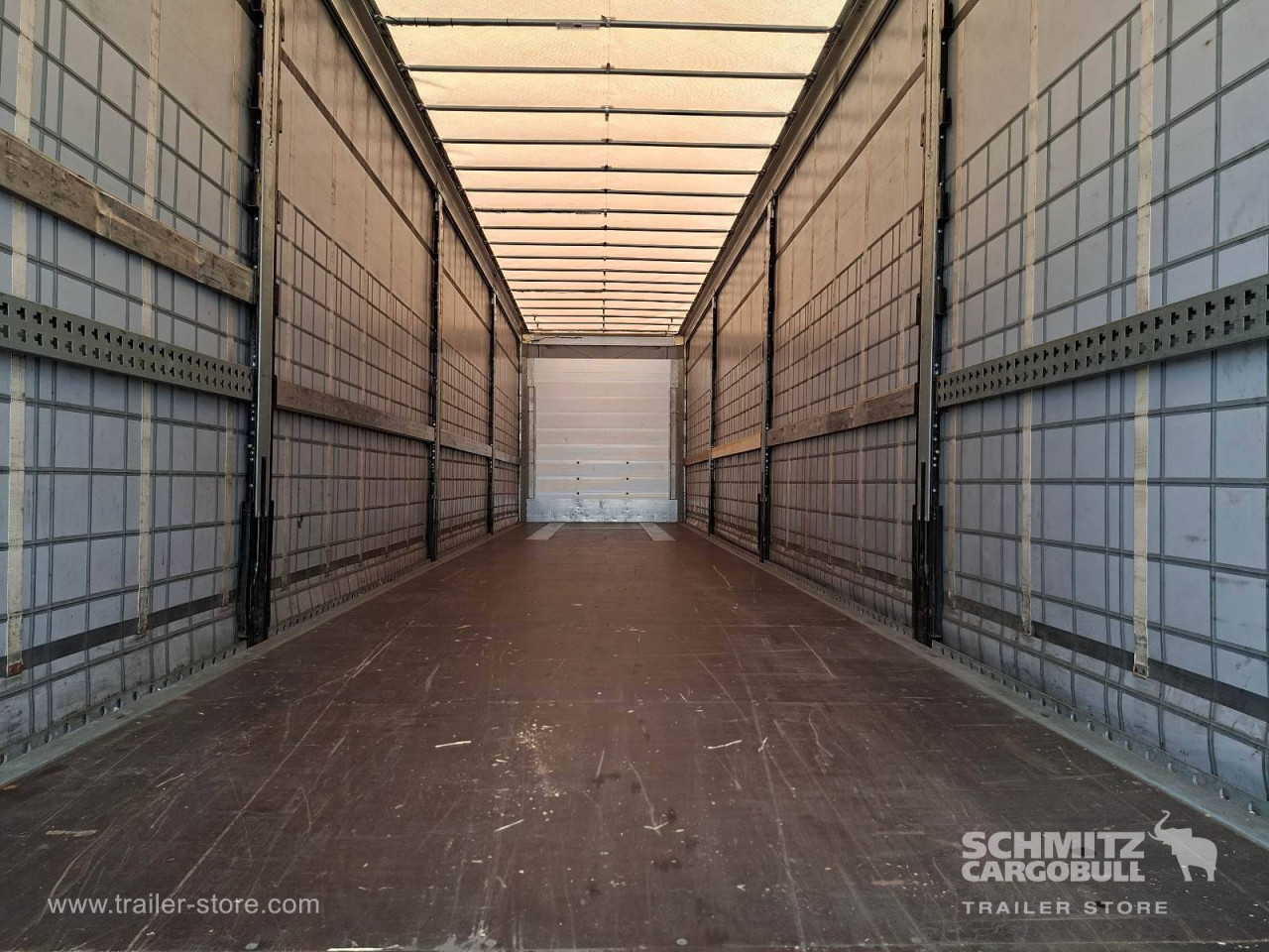 Schmitz Cargobull Curtainsider Mega 