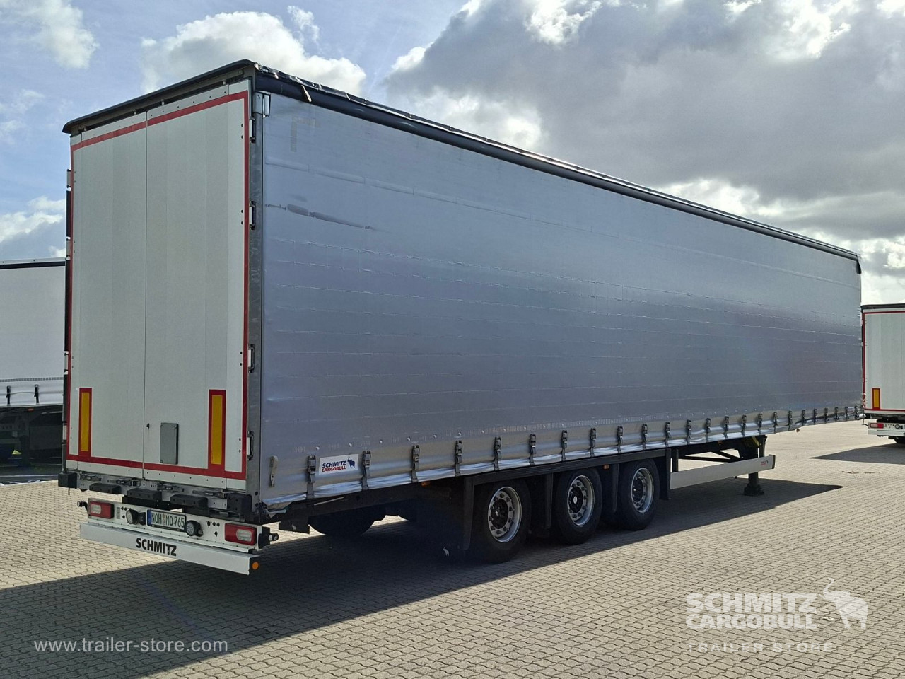 Schmitz Cargobull Curtainsider Mega 
