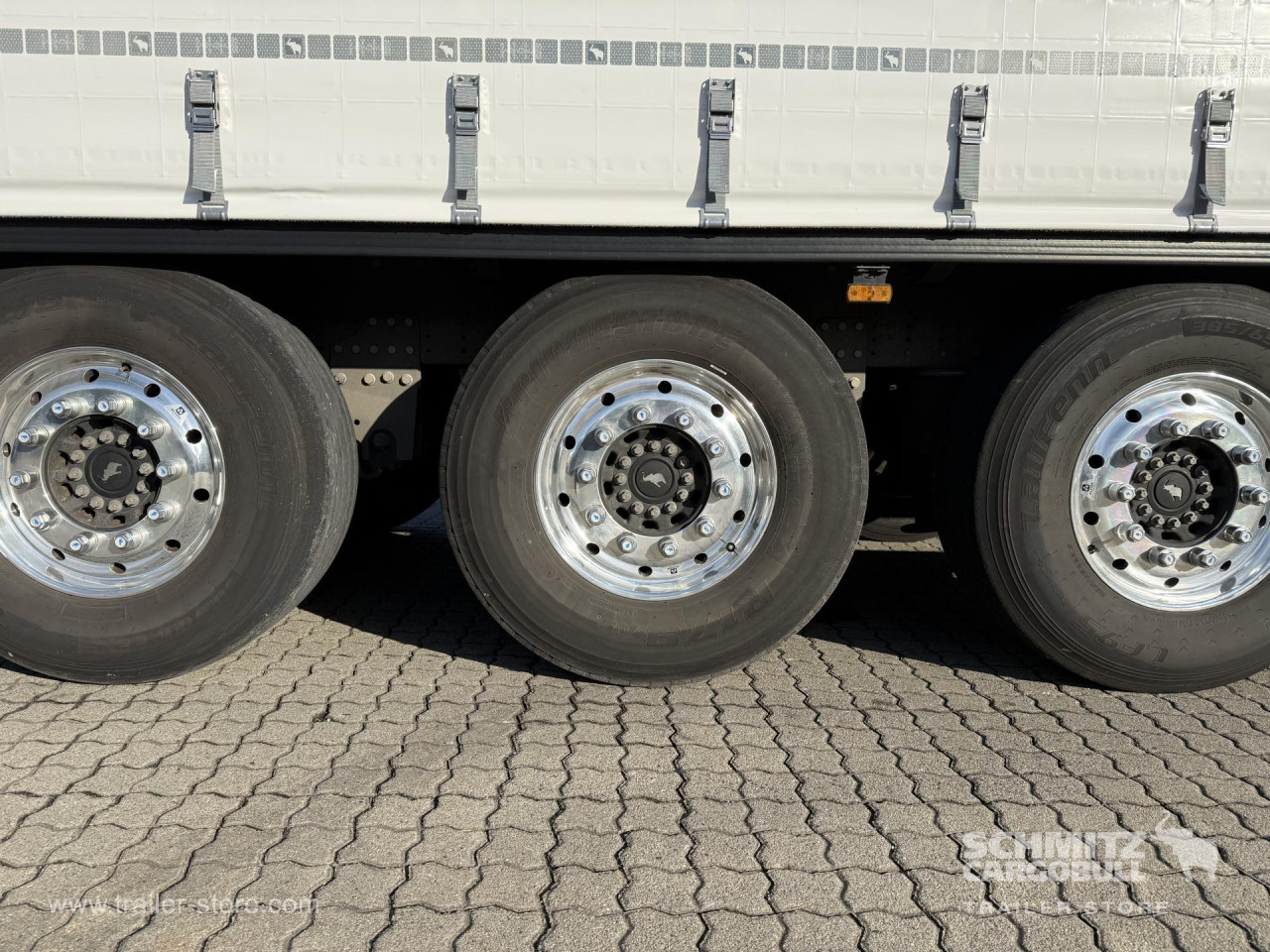 Schmitz Cargobull Curtainsider Standard 