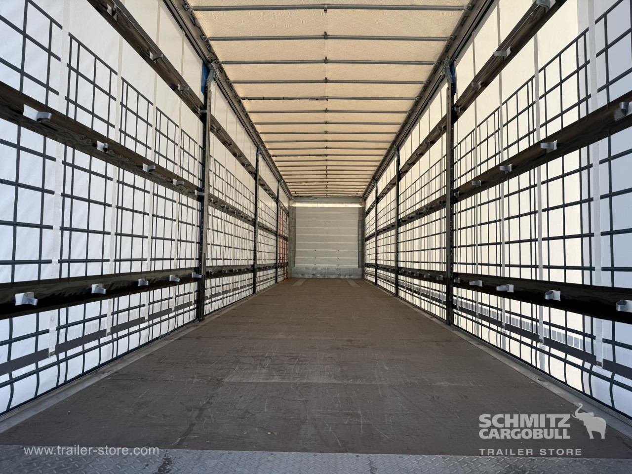 Schmitz Cargobull Curtainsider Standard 
