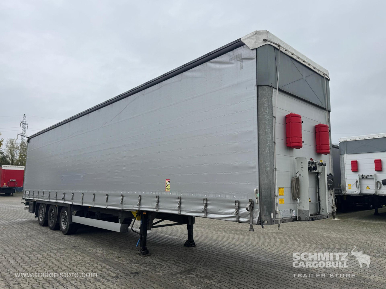 Schmitz Cargobull Curtainsider Mega 