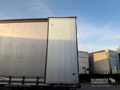 Schmitz Cargobull Curtainsider Standard Getränke 