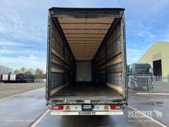 Schmitz Cargobull Curtainsider Mega 