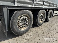 Schmitz Cargobull Curtainsider Standard 