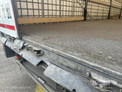 Schmitz Cargobull Semitrailer Curtainsider Standard Hayon 