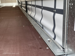 Schmitz Cargobull Curtainsider Mega Getränke 