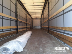 Schmitz Cargobull Curtainsider Mega 