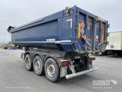 Schmitz Cargobull Semitrailer Tipper Steel half pipe body 26m³ 