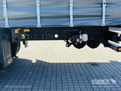 Schmitz Cargobull Curtainsider Coil Getränke 